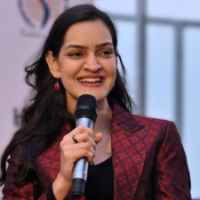 Ana Khan